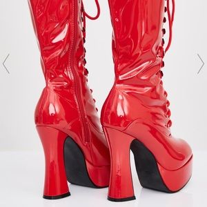 DollsKill Knee high red platform heel🔥❤️